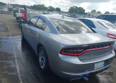 2016 Dodge Charger Sxt z USA, uszkodzony, nr VIN 2C3CDXHG0GH226691